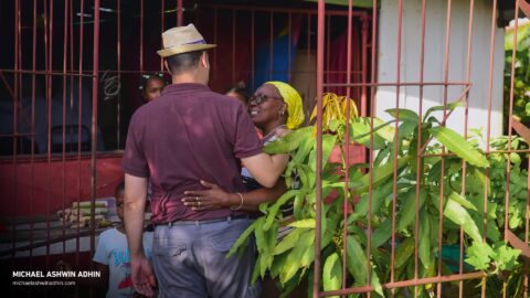 https://michaelashwinadhin.com/wp-content/uploads/2025/02/Veldwerk-Lelydorp-10.02.2025-Michael-Ashwin-Adhin-NDP-Suriname-6.jpg