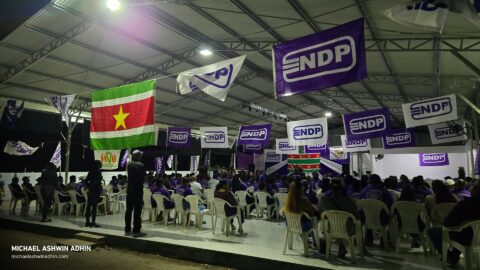 https://michaelashwinadhin.com/wp-content/uploads/2025/02/Wijkvergadering-Lelydorp-15.02.2025-Michael-Ashwin-Adhin-NDP-Suriname-8.jpg