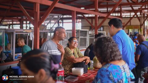 https://michaelashwinadhin.com/wp-content/uploads/2025/03/Bezoek-3de-Rijweg-Kwatta-Markt-30-03-2025-Mchael-Ashwin-Adhin-NDP-Suriname-z_12.jpg