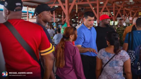https://michaelashwinadhin.com/wp-content/uploads/2025/03/Bezoek-3de-Rijweg-Kwatta-Markt-30-03-2025-Mchael-Ashwin-Adhin-NDP-Suriname-z_4.jpg