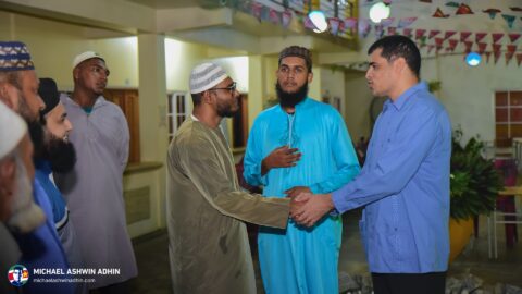 https://michaelashwinadhin.com/wp-content/uploads/2025/03/Bezoek-Moskee-Commewijne-27-02-2025-Michael-Ashwin-Adhin-NDP-Suriname-24.jpg