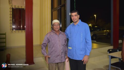 https://michaelashwinadhin.com/wp-content/uploads/2025/03/Bezoek-Moskee-Commewijne-27-02-2025-Michael-Ashwin-Adhin-NDP-Suriname-27.jpg