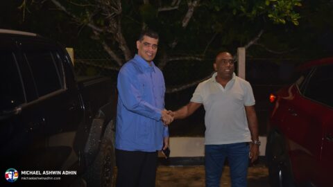 https://michaelashwinadhin.com/wp-content/uploads/2025/03/Bezoek-Moskee-Commewijne-27-02-2025-Michael-Ashwin-Adhin-NDP-Suriname-6.jpg