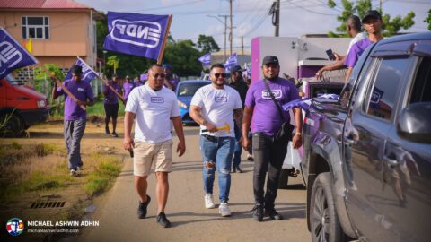 https://michaelashwinadhin.com/wp-content/uploads/2025/03/MAA-Huis-aan-Huis-Welgelegen-23-03-2025-Michael-Ashwin-Adhin-NDP-Suriname-26.jpg