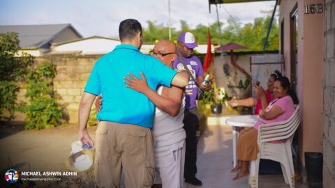 https://michaelashwinadhin.com/wp-content/uploads/2025/03/MAA-Huis-aan-Huis-Welgelegen-23-03-2025-Michael-Ashwin-Adhin-NDP-Suriname-45.jpg