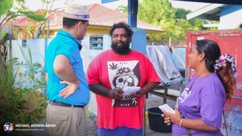 https://michaelashwinadhin.com/wp-content/uploads/2025/03/MAA-Huis-aan-Huis-Welgelegen-23-03-2025-Michael-Ashwin-Adhin-NDP-Suriname-52.jpg