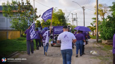 https://michaelashwinadhin.com/wp-content/uploads/2025/03/MAA-Huis-aan-Huis-Welgelegen-23-03-2025-Michael-Ashwin-Adhin-NDP-Suriname-56.jpg