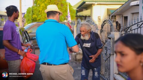 https://michaelashwinadhin.com/wp-content/uploads/2025/03/MAA-Huis-aan-Huis-Welgelegen-23-03-2025-Michael-Ashwin-Adhin-NDP-Suriname-59.jpg