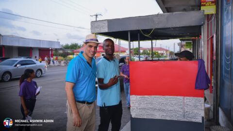 https://michaelashwinadhin.com/wp-content/uploads/2025/03/MAA-Huis-aan-Huis-Welgelegen-23-03-2025-Michael-Ashwin-Adhin-NDP-Suriname-63.jpg