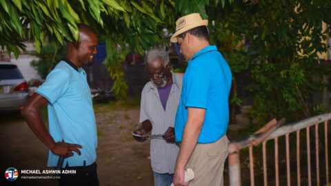https://michaelashwinadhin.com/wp-content/uploads/2025/03/MAA-Huis-aan-Huis-Welgelegen-23-03-2025-Michael-Ashwin-Adhin-NDP-Suriname-65.jpg