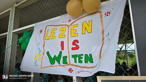 https://michaelashwinadhin.com/wp-content/uploads/2025/03/Nationale-Voorleesdag-4-maart-2025-Michael-Ashwin-Adhin-NDP-Suriname-21.jpg