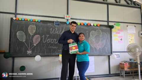 https://michaelashwinadhin.com/wp-content/uploads/2025/03/Nationale-Voorleesdag-OS-Koewarasan-4-maart-2025-Michael-Ashwin-Adhin-NDP-Suriname-13.jpg