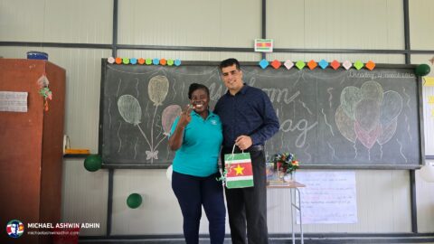 https://michaelashwinadhin.com/wp-content/uploads/2025/03/Nationale-Voorleesdag-OS-Koewarasan-4-maart-2025-Michael-Ashwin-Adhin-NDP-Suriname-15.jpg