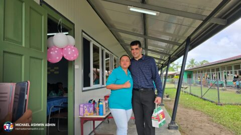 https://michaelashwinadhin.com/wp-content/uploads/2025/03/Nationale-Voorleesdag-OS-Koewarasan-4-maart-2025-Michael-Ashwin-Adhin-NDP-Suriname-17.jpg