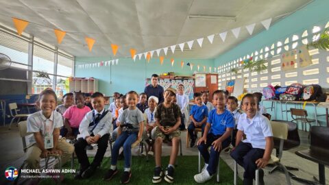 https://michaelashwinadhin.com/wp-content/uploads/2025/03/Nationale-Voorleesdag-OS-Koewarasan-4-maart-2025-Michael-Ashwin-Adhin-NDP-Suriname-20.jpg