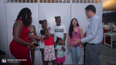 https://michaelashwinadhin.com/wp-content/uploads/2025/03/Phagwa-Boodschap-09.03.2025-Info-Centrum-Welgelegen-Maart-2025-Michael-Ashwin-Adhin-NDP-Suriname-23.jpg