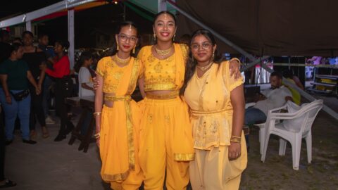 https://michaelashwinadhin.com/wp-content/uploads/2025/03/Phagwa-Boodschap-Sportcomplex-Kwatta-13-03-2025-Michael-Ashwin-Adhin-NDP-Suriname-20.jpg