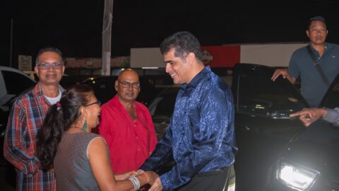 https://michaelashwinadhin.com/wp-content/uploads/2025/03/Phagwa-Boodschap-Sportcomplex-Kwatta-13-03-2025-Michael-Ashwin-Adhin-NDP-Suriname-3.jpg