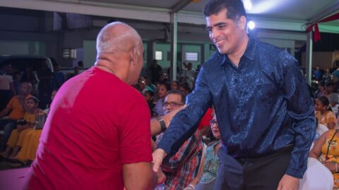 https://michaelashwinadhin.com/wp-content/uploads/2025/03/Phagwa-Boodschap-Sportcomplex-Kwatta-13-03-2025-Michael-Ashwin-Adhin-NDP-Suriname-8.jpg