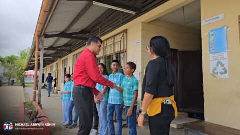 https://michaelashwinadhin.com/wp-content/uploads/2025/03/Voorleesdag-OS-Maretraite-school-Paramaribo-7-maart-2025-Michael-Ashwin-Adhin-NDP-Suriname-11.jpg