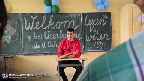 https://michaelashwinadhin.com/wp-content/uploads/2025/03/Voorleesdag-OS-Maretraite-school-Paramaribo-7-maart-2025-Michael-Ashwin-Adhin-NDP-Suriname-16.jpg
