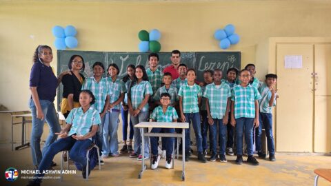 https://michaelashwinadhin.com/wp-content/uploads/2025/03/Voorleesdag-OS-Maretraite-school-Paramaribo-7-maart-2025-Michael-Ashwin-Adhin-NDP-Suriname-28.jpg