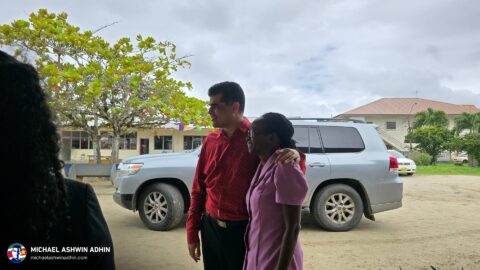https://michaelashwinadhin.com/wp-content/uploads/2025/03/Voorleesdag-OS-Maretraite-school-Paramaribo-7-maart-2025-Michael-Ashwin-Adhin-NDP-Suriname-31.jpg