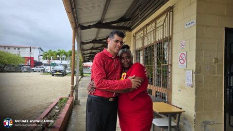 https://michaelashwinadhin.com/wp-content/uploads/2025/03/Voorleesdag-OS-Maretraite-school-Paramaribo-7-maart-2025-Michael-Ashwin-Adhin-NDP-Suriname-34.jpg