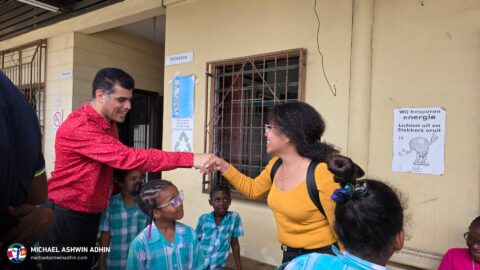 https://michaelashwinadhin.com/wp-content/uploads/2025/03/Voorleesdag-OS-Maretraite-school-Paramaribo-7-maart-2025-Michael-Ashwin-Adhin-NDP-Suriname-37.jpg