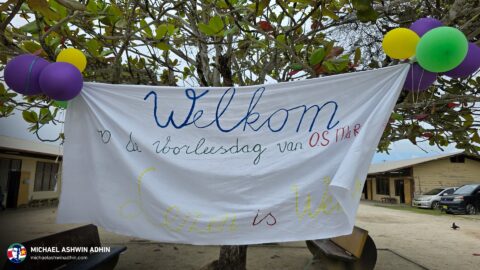 https://michaelashwinadhin.com/wp-content/uploads/2025/03/Voorleesdag-OS-Maretraite-school-Paramaribo-7-maart-2025-Michael-Ashwin-Adhin-NDP-Suriname-38.jpg