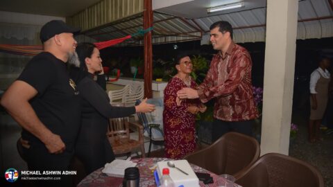 https://michaelashwinadhin.com/wp-content/uploads/2025/04/Bodo-Viering-De-Cranenweg-Lelydorp-31-03-2025-Mchael-Ashwin-Adhin-NDP-Suriname-17.jpg