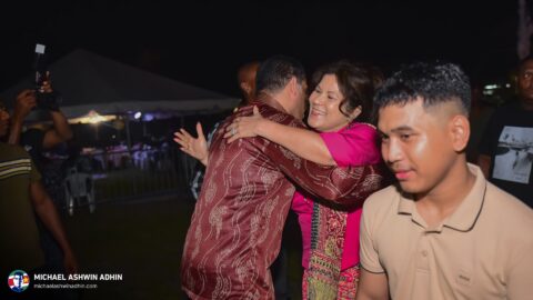 https://michaelashwinadhin.com/wp-content/uploads/2025/04/Bodo-Viering-De-Cranenweg-Lelydorp-31-03-2025-Mchael-Ashwin-Adhin-NDP-Suriname-19.jpg