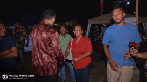 https://michaelashwinadhin.com/wp-content/uploads/2025/04/Bodo-Viering-De-Cranenweg-Lelydorp-31-03-2025-Mchael-Ashwin-Adhin-NDP-Suriname-23.jpg