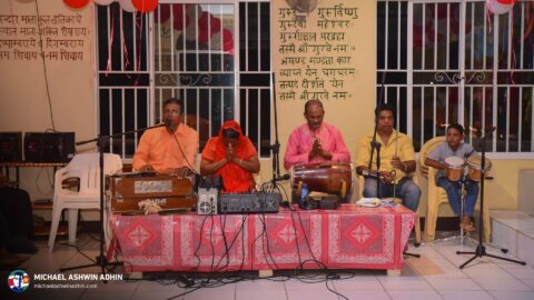 https://michaelashwinadhin.com/wp-content/uploads/2025/04/Shri-Krishna-Mandir-Maho-31-03-2025-Michael-Ashwin-Adhin-NDP-Suriname-1.jpg