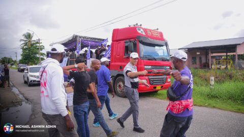 https://michaelashwinadhin.com/wp-content/uploads/2025/05/NDP-Hotspot-Paramaribo-Michael-Ashwin-Adhin-Suriname-Verkiezingen-2025-i16.jpg