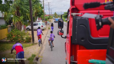 https://michaelashwinadhin.com/wp-content/uploads/2025/05/NDP-Hotspot-Paramaribo-Michael-Ashwin-Adhin-Suriname-Verkiezingen-2025-i46.jpg