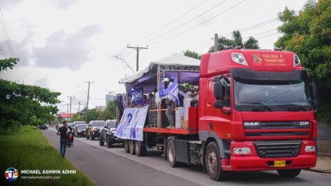 https://michaelashwinadhin.com/wp-content/uploads/2025/05/NDP-Hotspot-Paramaribo-Michael-Ashwin-Adhin-Suriname-Verkiezingen-2025-i49.jpg