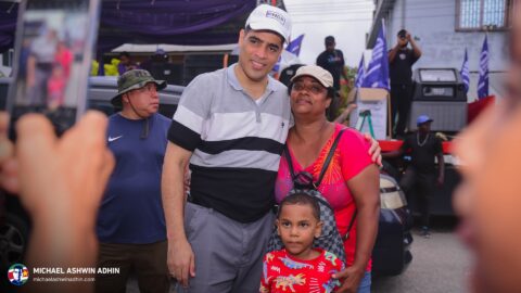 https://michaelashwinadhin.com/wp-content/uploads/2025/05/NDP-Hotspot-Paramaribo-Michael-Ashwin-Adhin-Suriname-Verkiezingen-2025-i60.jpg