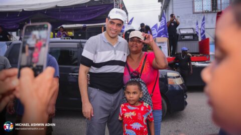 https://michaelashwinadhin.com/wp-content/uploads/2025/05/NDP-Hotspot-Paramaribo-Michael-Ashwin-Adhin-Suriname-Verkiezingen-2025-i61.jpg