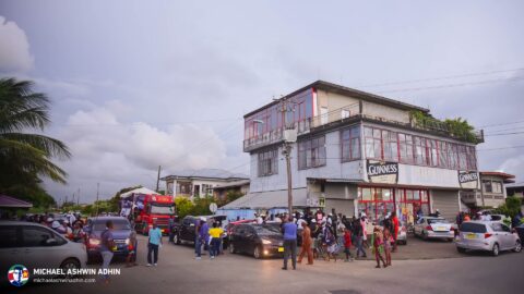 https://michaelashwinadhin.com/wp-content/uploads/2025/05/NDP-Hotspot-Paramaribo-Michael-Ashwin-Adhin-Suriname-Verkiezingen-2025-i78.jpg