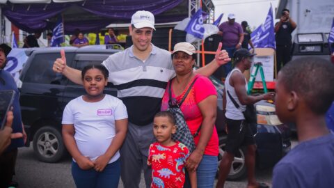 https://michaelashwinadhin.com/wp-content/uploads/2025/05/NDP-Hotspot-Paramaribo-Michael-Ashwin-Adhin-Suriname-Verkiezingen-2025-t11.jpg