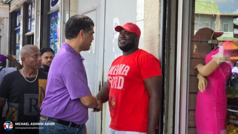 https://michaelashwinadhin.com/wp-content/uploads/2025/05/NDP-Paramaribo-Bezoek-Markt-Michael-Ashwin-Adhin-Suriname-Verkiezingen-2025-17.jpg