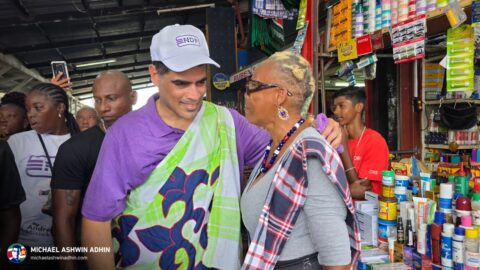 https://michaelashwinadhin.com/wp-content/uploads/2025/05/NDP-Paramaribo-Bezoek-Markt-Michael-Ashwin-Adhin-Suriname-Verkiezingen-2025-t10.jpg