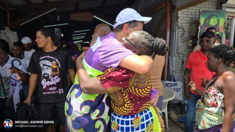 https://michaelashwinadhin.com/wp-content/uploads/2025/05/NDP-Paramaribo-Bezoek-Markt-Michael-Ashwin-Adhin-Suriname-Verkiezingen-2025-t5.jpg