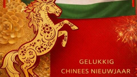 Als Surinamers staan wij vandaag niet alleen stil bij een nieuwe maancyclus, maar ook bij de blijvende bijdrage van de Chinese gemeenschap aan de opbouw van onze samenleving. Vanaf hun vroege vestiging in ons land heeft deze gemeenschap met ondernemerschap, discipline en gemeenschapszin een wezenlijke rol vervuld in onze economische en sociale ontwikkeling.